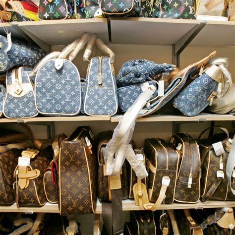 lv fakes in new york china town|Ultimate Guide to Buying Fake Handbags in New York City.